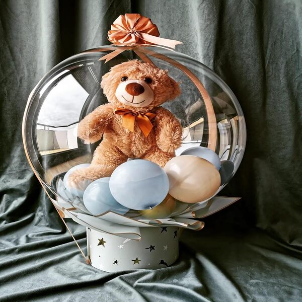 Бобо балон с играчка зайче