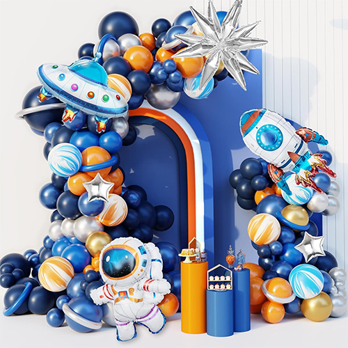 Гирлянд от космически балон